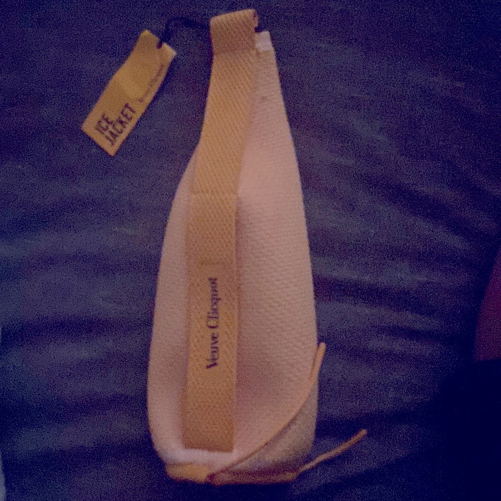 Veuve clicquot ice jacket